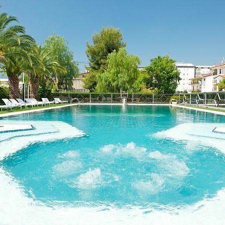 Ariha Hotel Cosenza เรนเด ภายนอก รูปภาพ