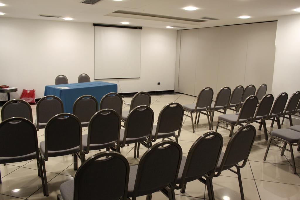 Ariha Hotel Cosenza เรนเด ภายนอก รูปภาพ