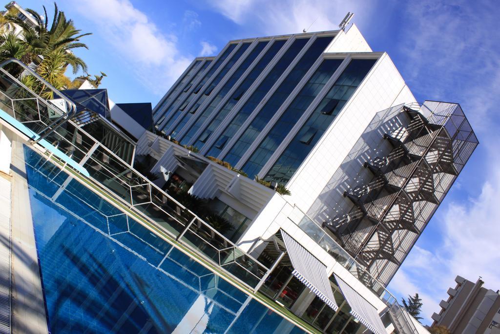 Ariha Hotel Cosenza เรนเด ภายนอก รูปภาพ