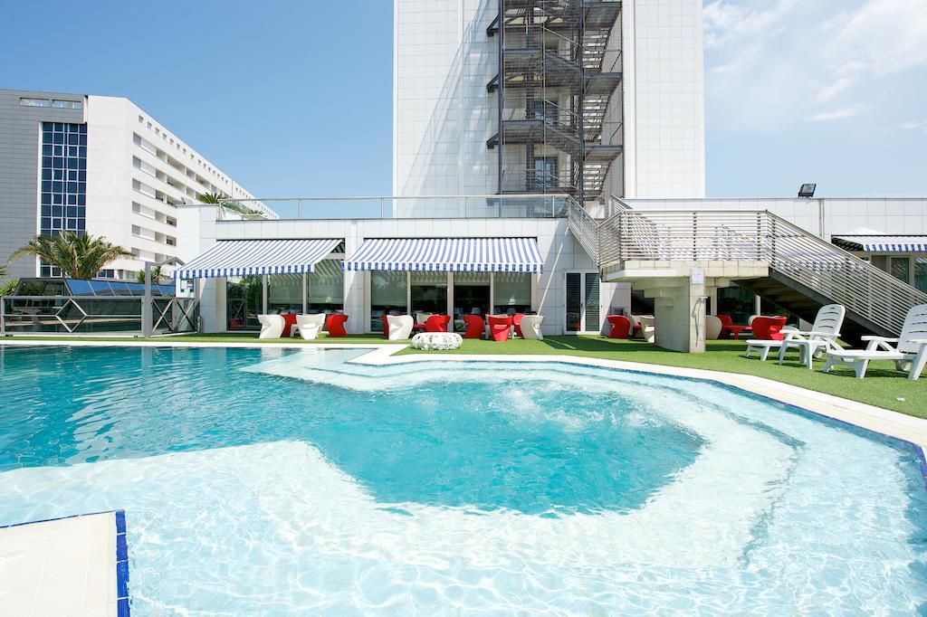 Ariha Hotel Cosenza เรนเด ภายนอก รูปภาพ