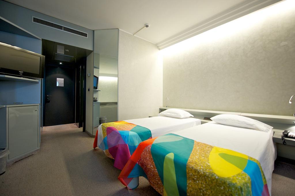 Ariha Hotel Cosenza เรนเด ภายนอก รูปภาพ