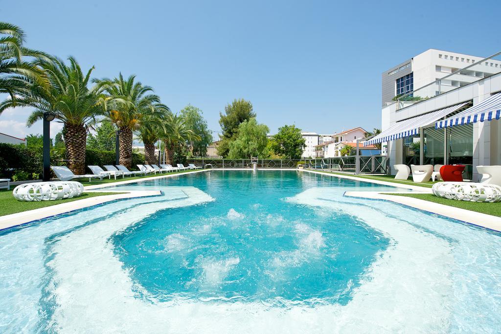 Ariha Hotel Cosenza เรนเด ภายนอก รูปภาพ