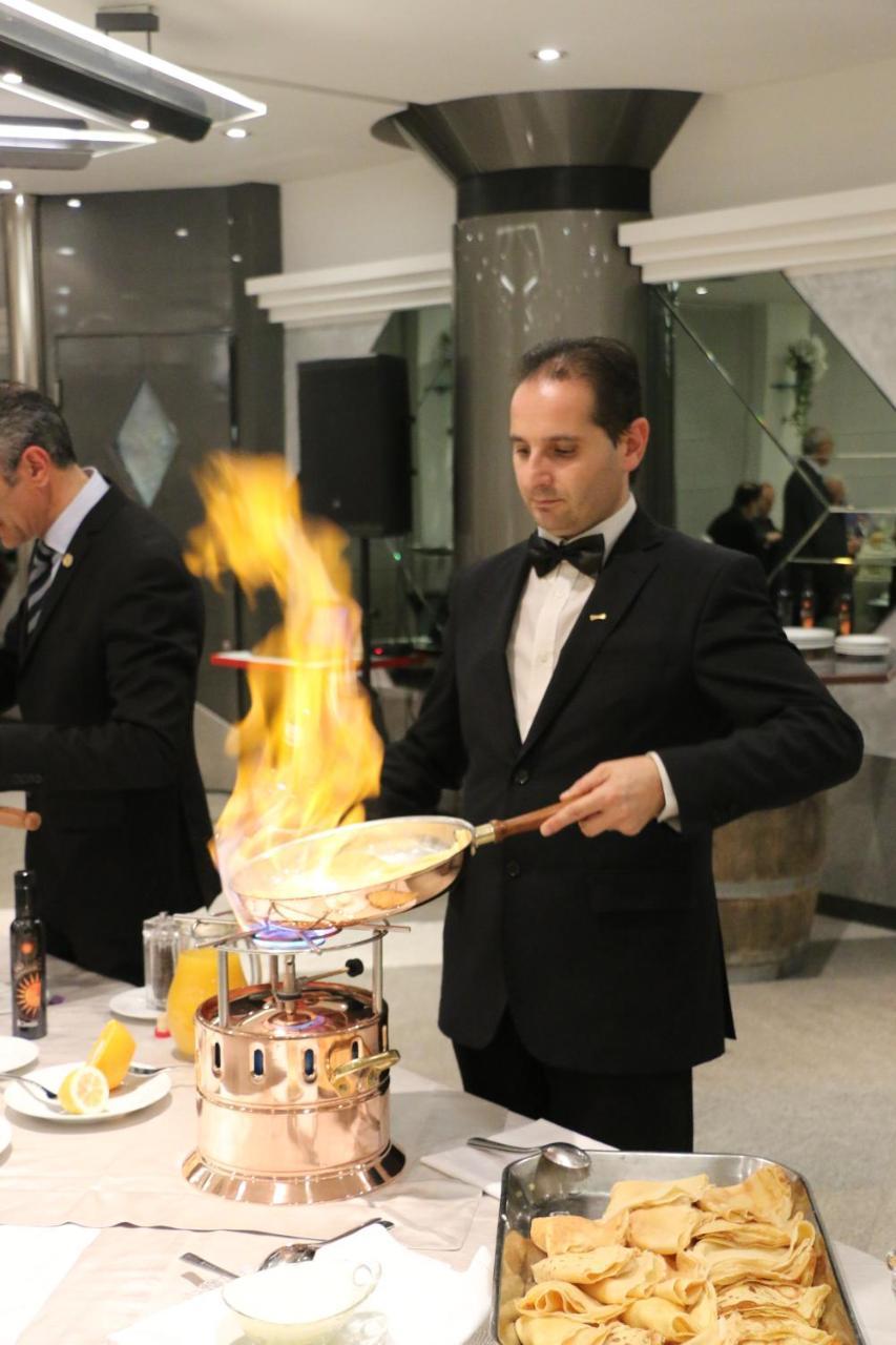 Ariha Hotel Cosenza เรนเด ภายนอก รูปภาพ